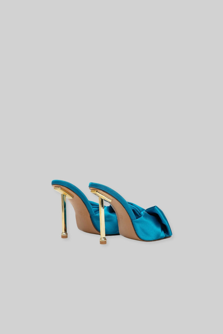 SANDALIAS DE TACON ALTO DE SATEN CON LAZO - TURQUESA