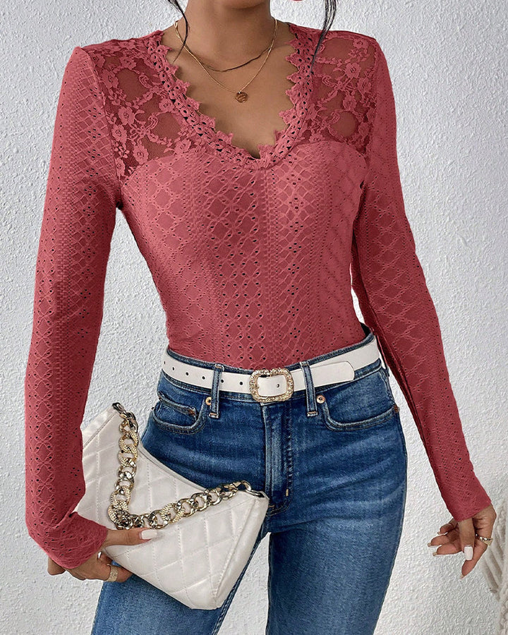 Top de manga larga con cuello en V y panel de encaje