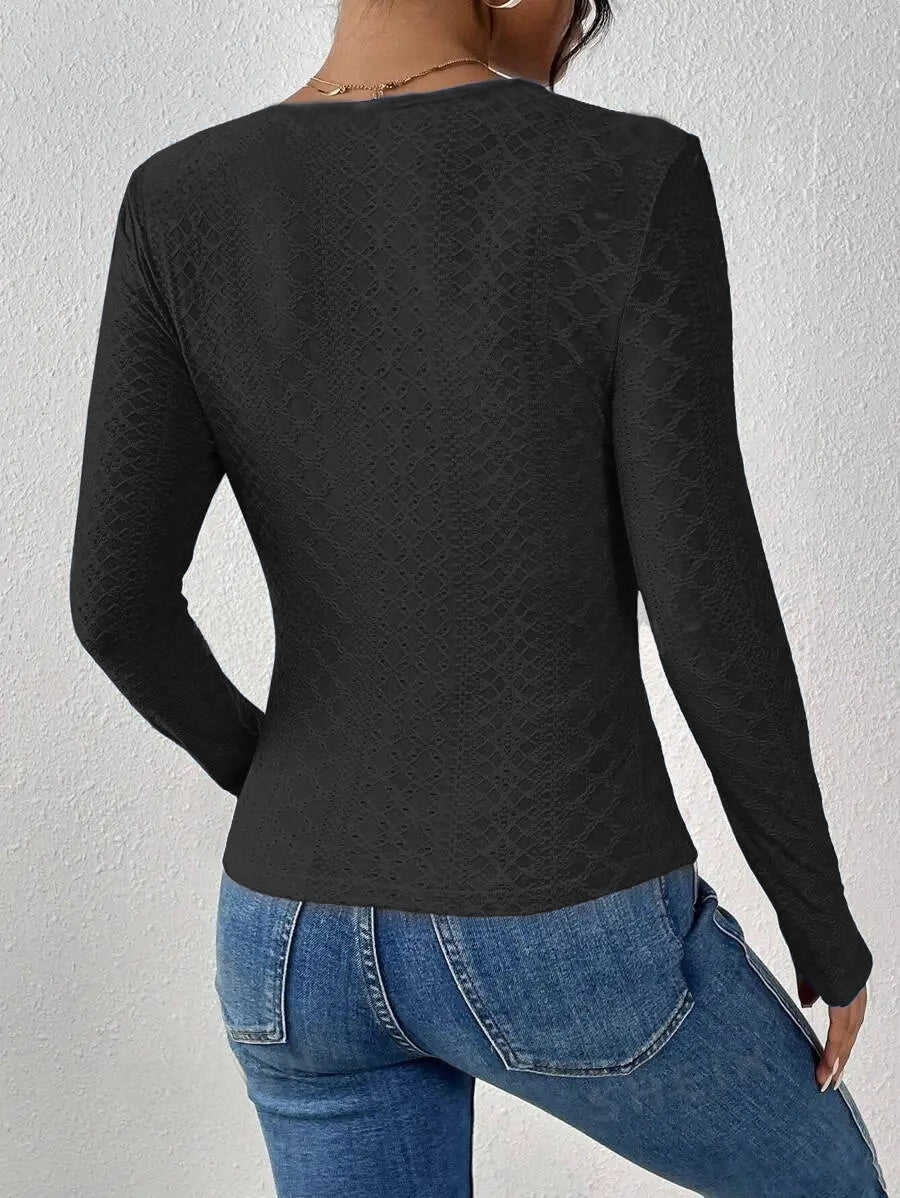 Top de manga larga con cuello en V y panel de encaje