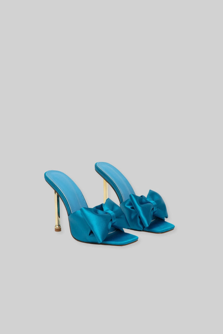 SANDALIAS DE TACON ALTO DE SATEN CON LAZO - TURQUESA