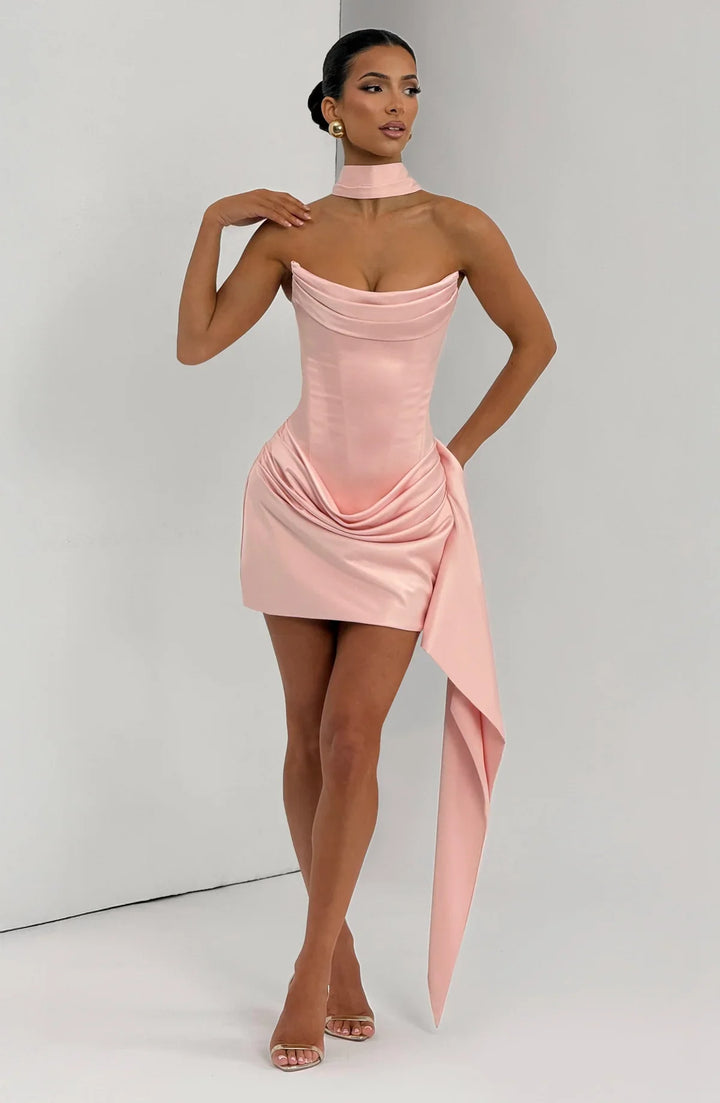 MONA | Vestido mini con silueta pulida